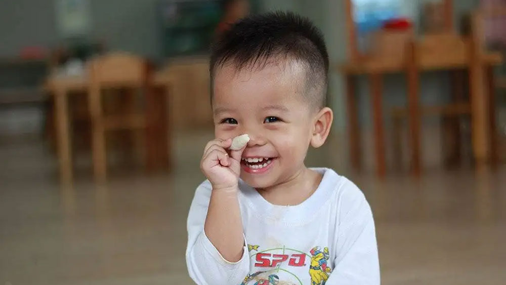 Luyện trí thông minh với khối tam thức Montessori